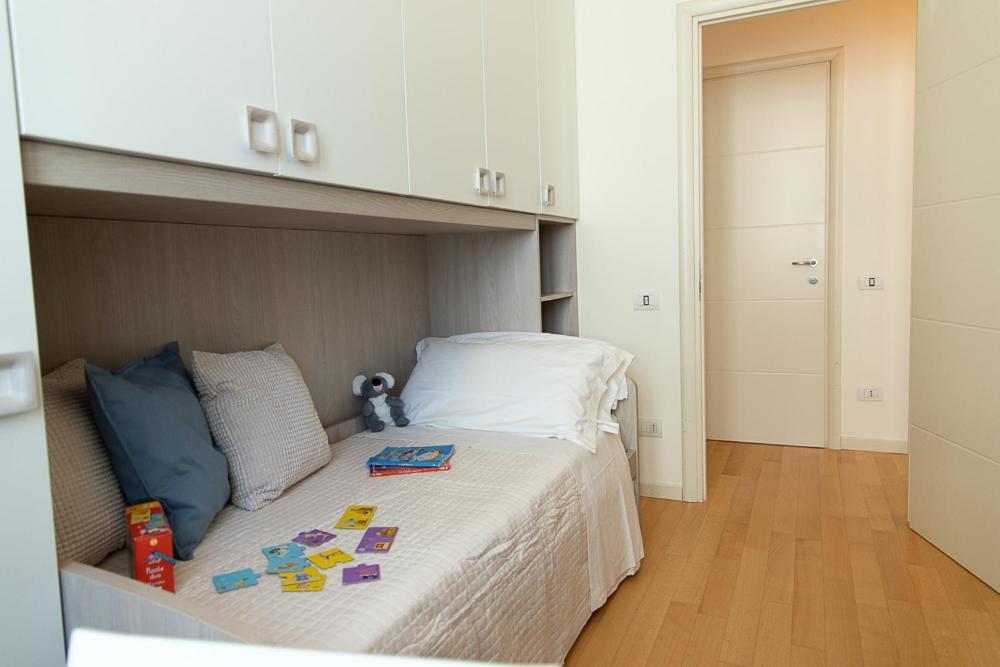 Zara D'Amare A Pesaro 10 Metri Dalla Spiaggia By Yohome المظهر الخارجي الصورة
